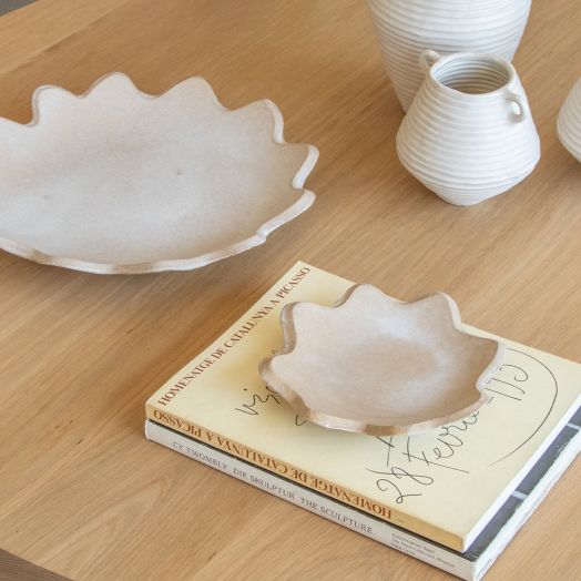 Ceramic Scalloped Catch-All Tray, Flax